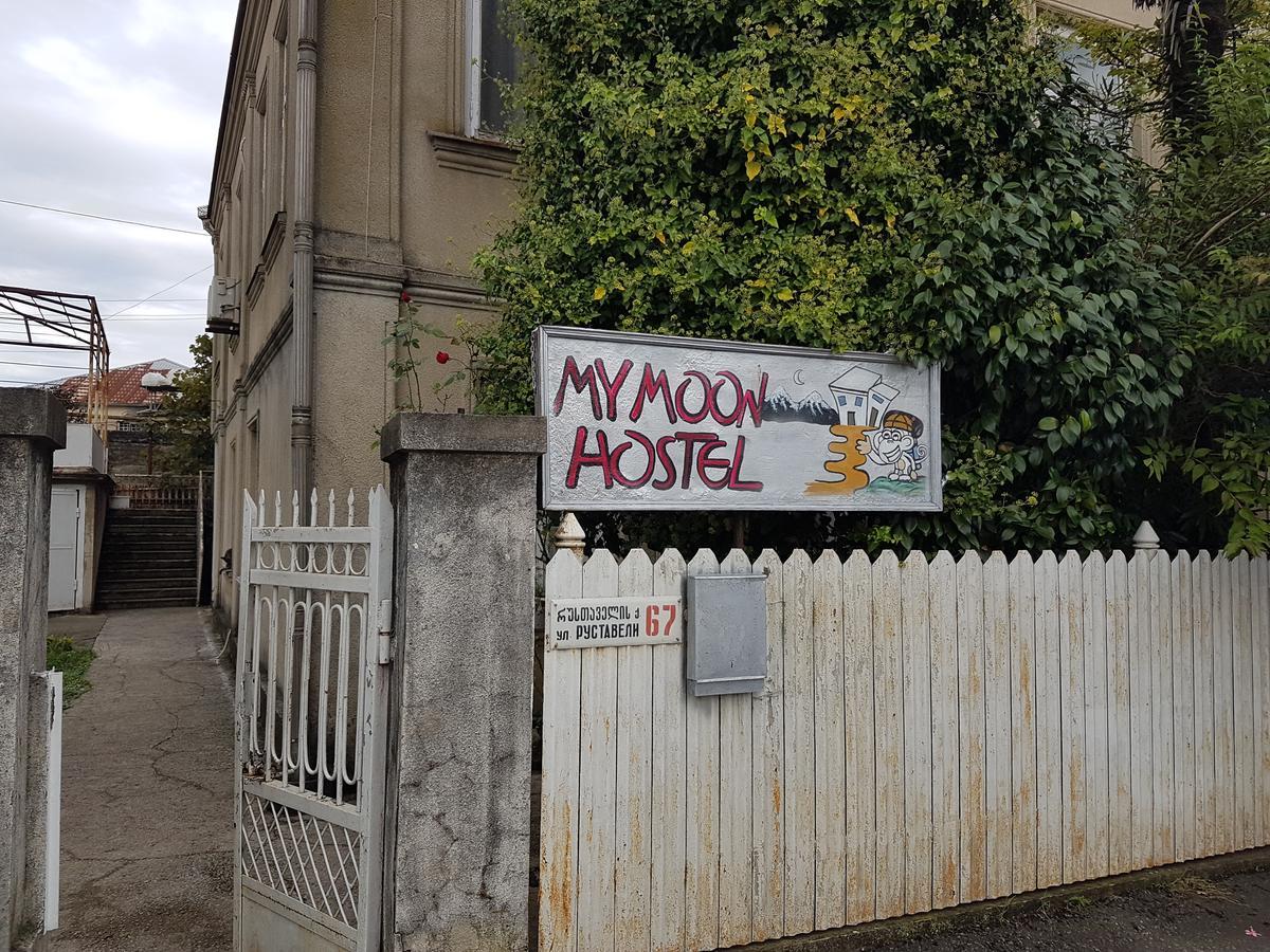 My Moon Hostel Zugdidi Esterno foto